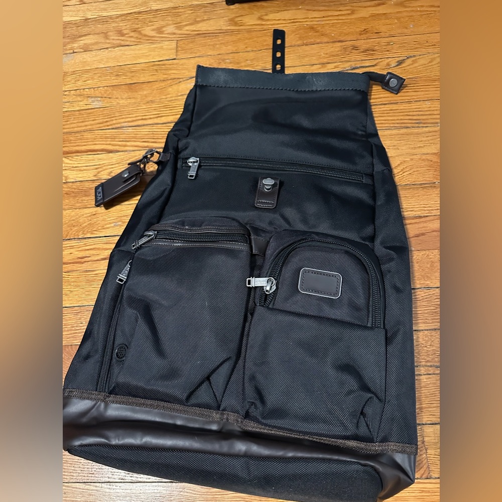 Tumi bravo backpack -large-